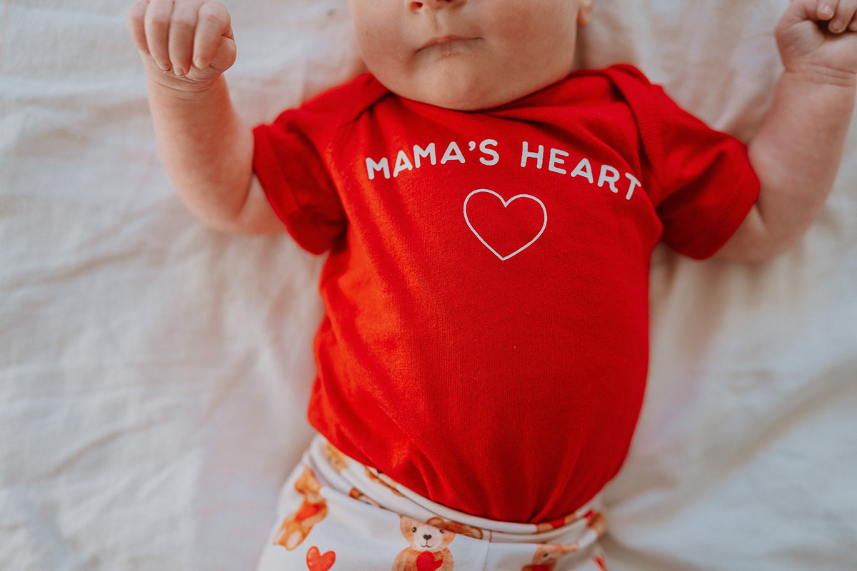 Cuddle Sleep Dream Mama&#39;s Heart | Red Bodysuit
