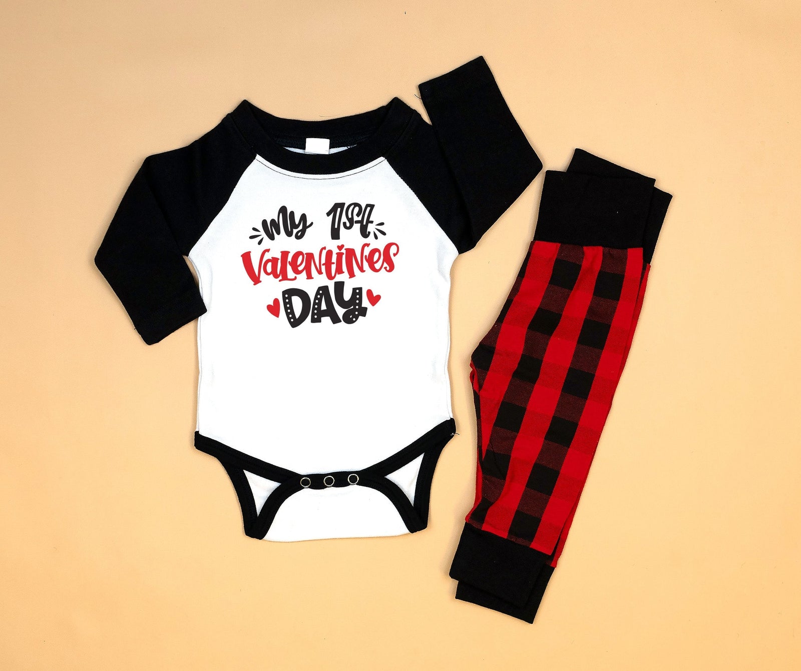 Cuddle Sleep Dream My 1st Valentine's Day | Black Raglan