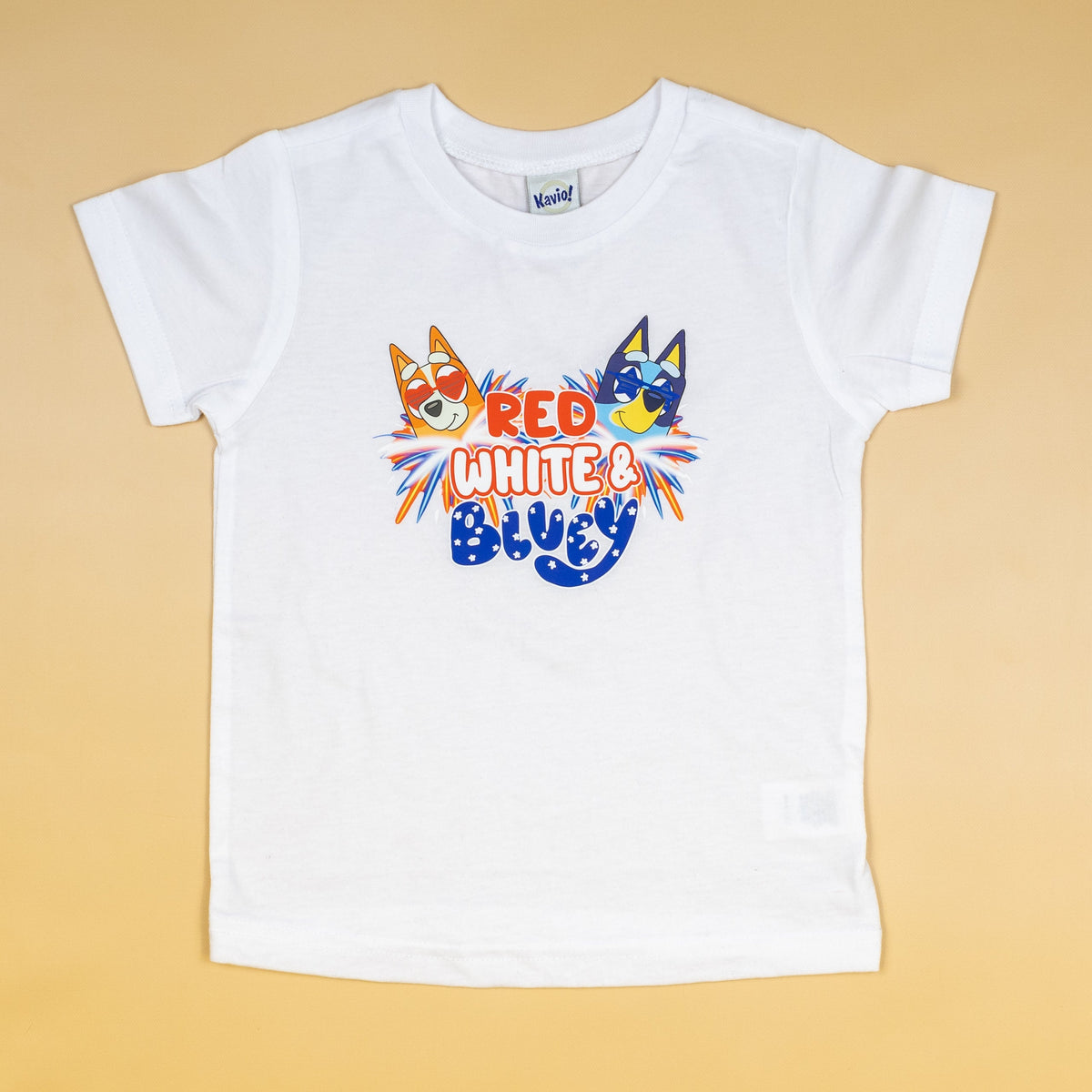 Cuddle Sleep Dream Red, White, &amp; Doggy | Tshirt