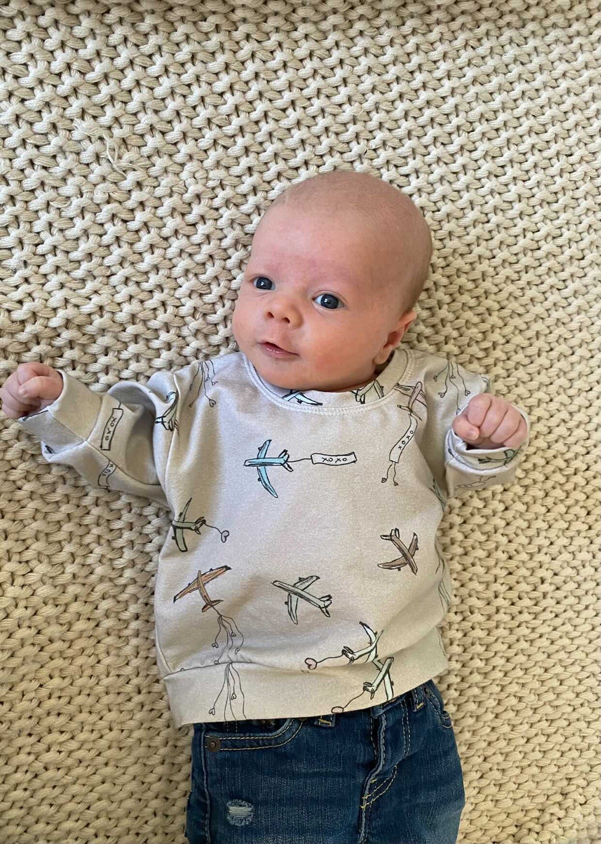 Cuddle Sleep Dream Sweater Valentine Airplane Pullover (0/3m only)