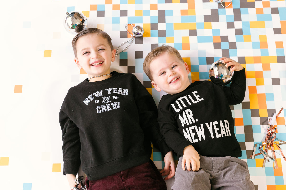 Cuddle Sleep Dream Kid Tshirt Little Mr. New Year | Black Tshirt