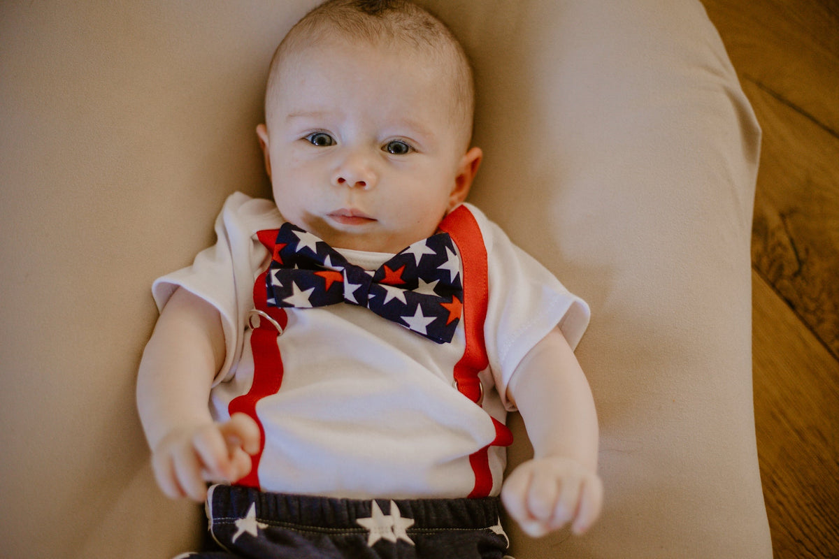 Cuddle Sleep Dream Oh Snap Red Suspenders &amp; Patriotic Stars Bowtie Bodysuit/Tshirt