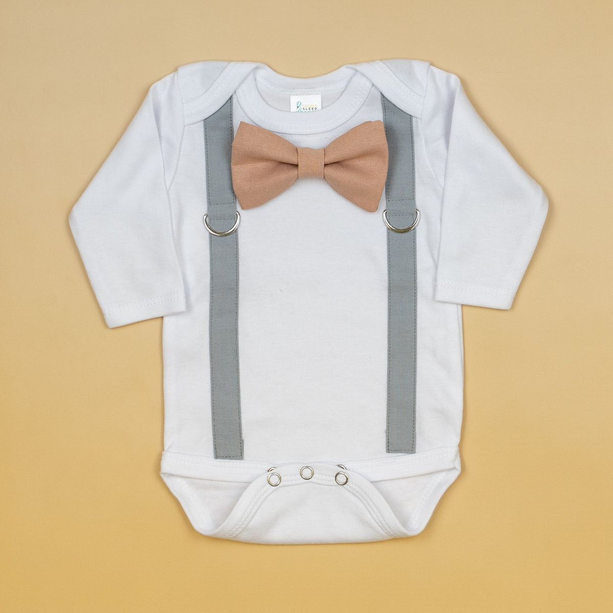 Cuddle Sleep Dream Oh Snap Light Gray Suspenders / Blush Bowtie