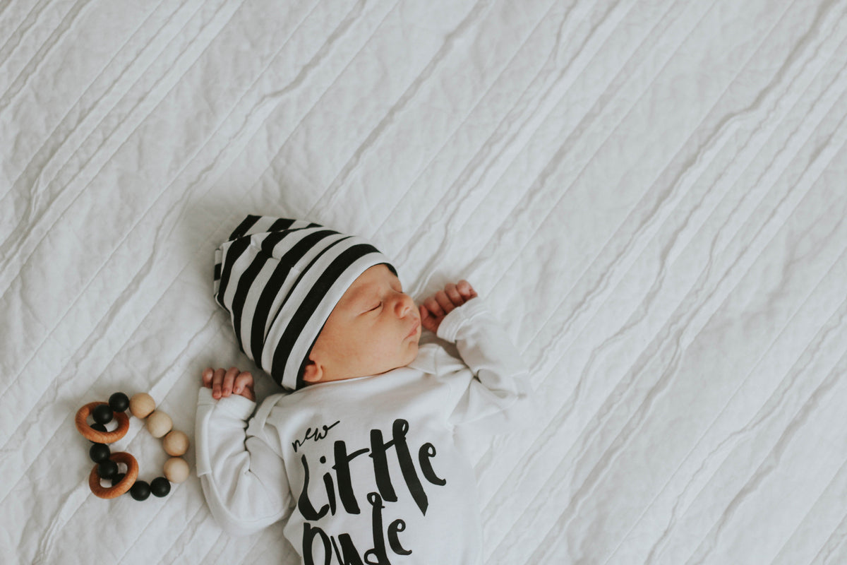 Cuddle Sleep Dream Hat Black/White Stripe Beanie