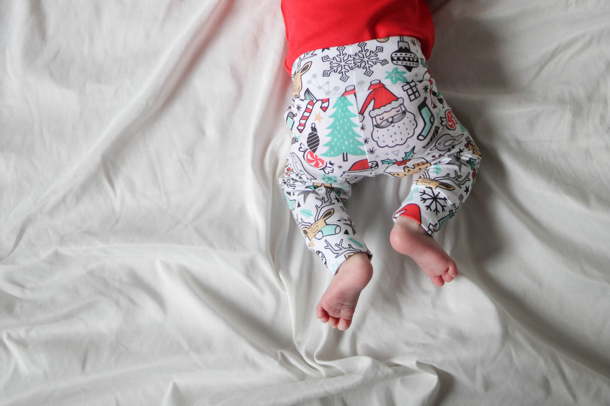 Cuddle Sleep Dream Leggings Christmas Toss Leggings
