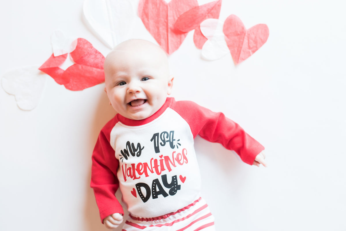 Cuddle Sleep Dream 1st Valentine&#39;s Day - Red Raglan