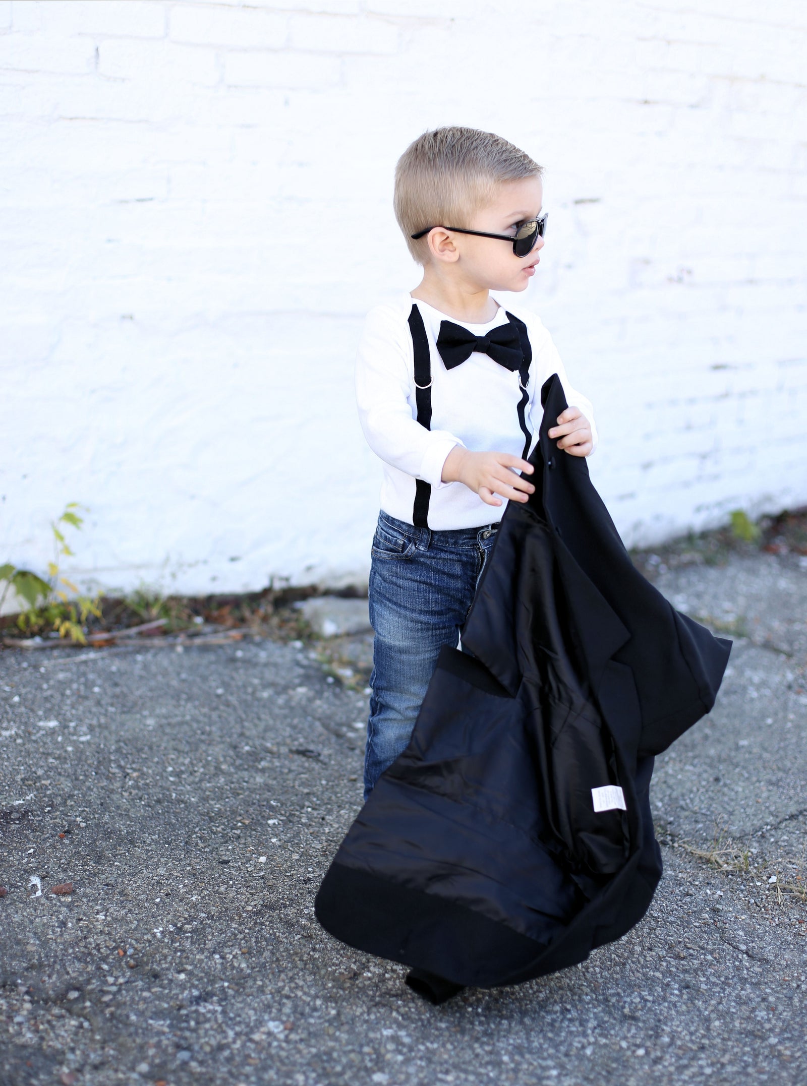 Cuddle Sleep Dream Oh Snap NB Long Sleeve Bodysuit Black Suspenders / Solid Black bowtie (Baby Tuxedo)