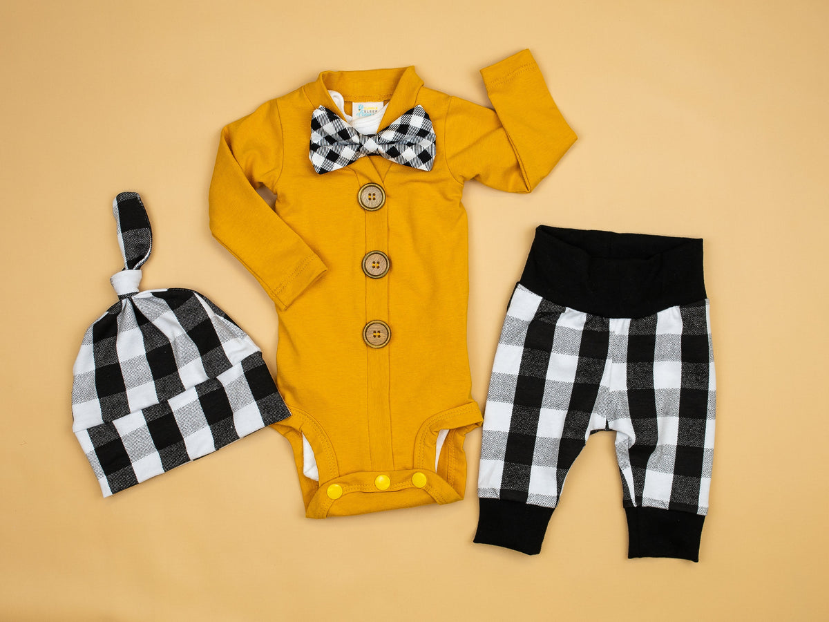 Black/White Buffalo Knot Hat