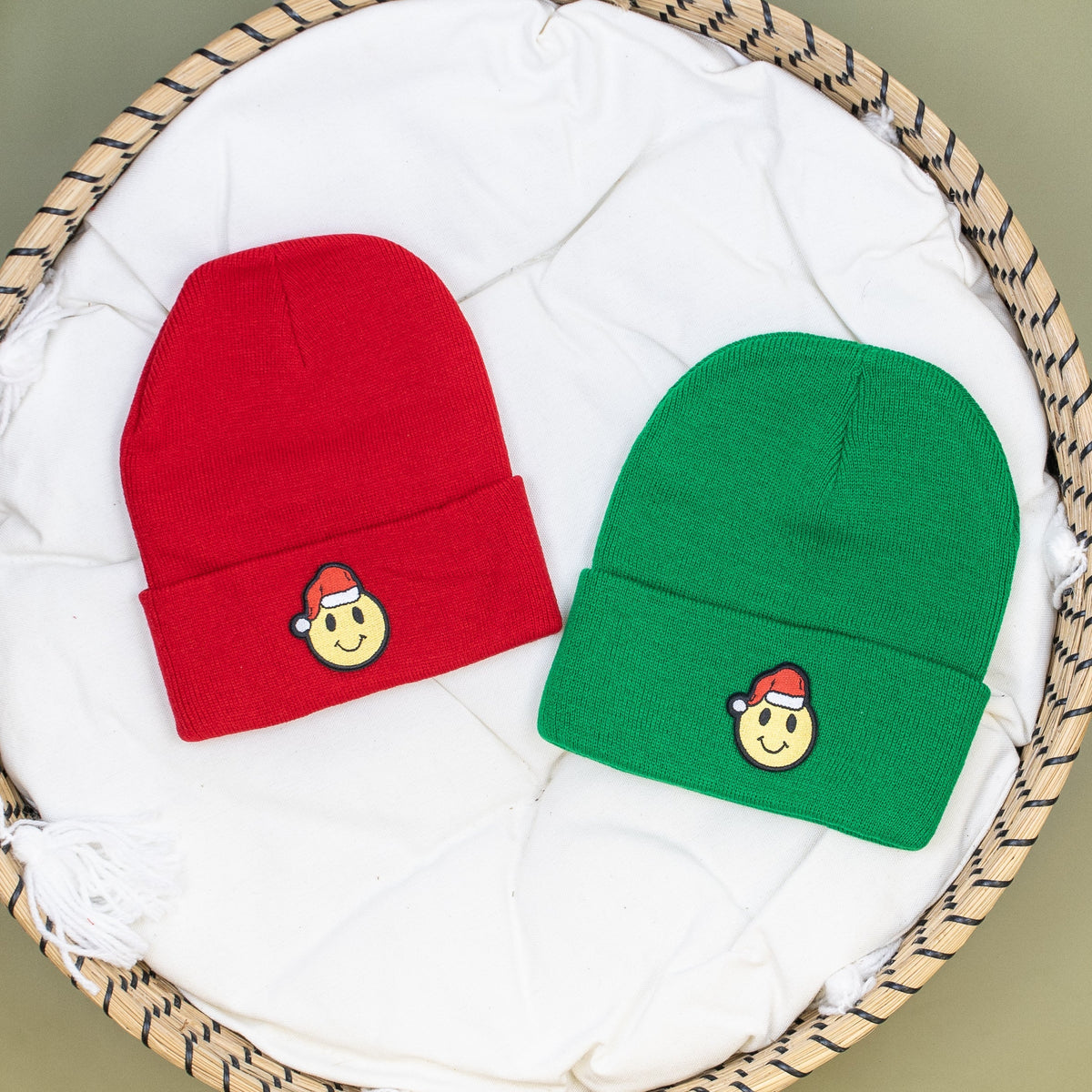 Cuddle Sleep Dream Christmas Smiley | Adult Red Knit Beanie