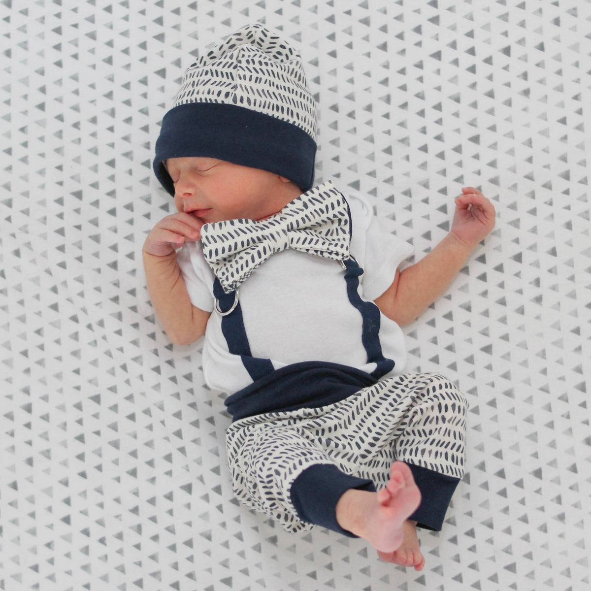 Cuddle Sleep Dream Bundles Coming Home Bundle |  Navy Dashes