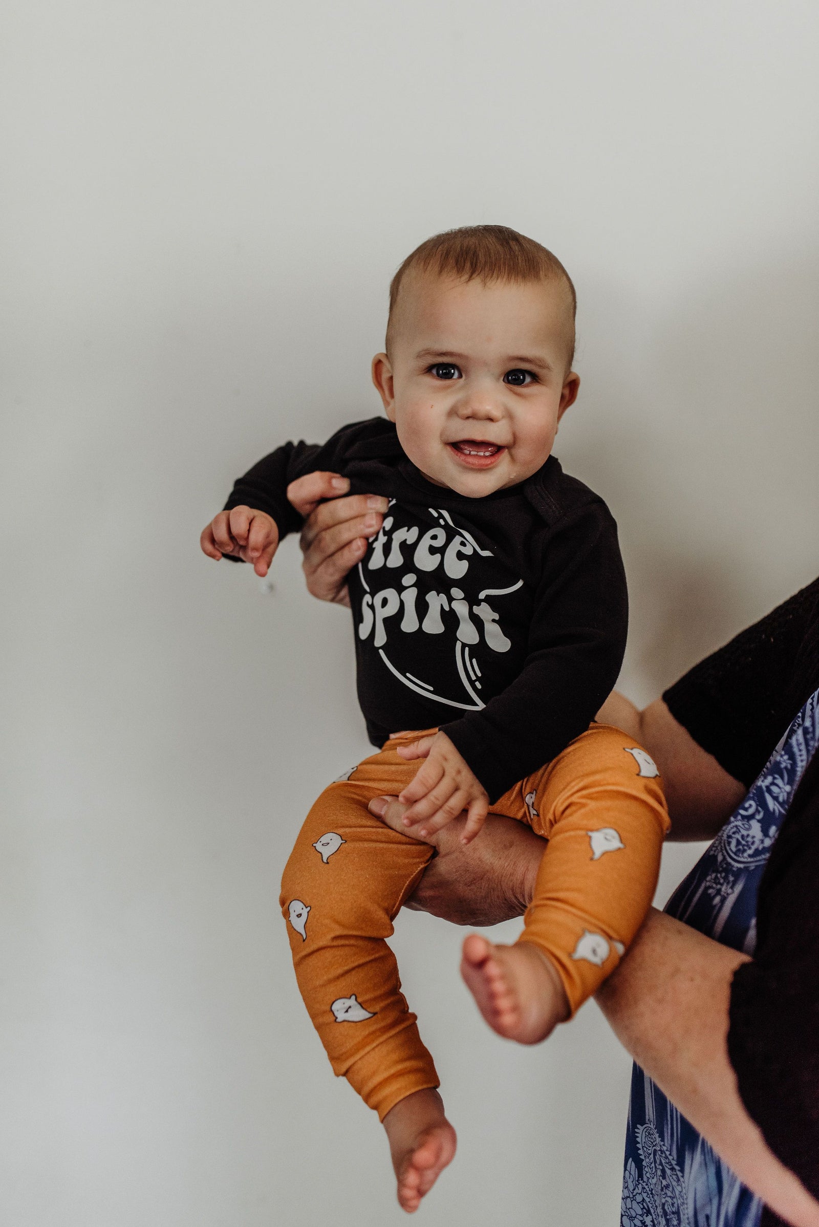 Cuddle Sleep Dream Newborn Short Sleeve Free Spirit | Black Onesie