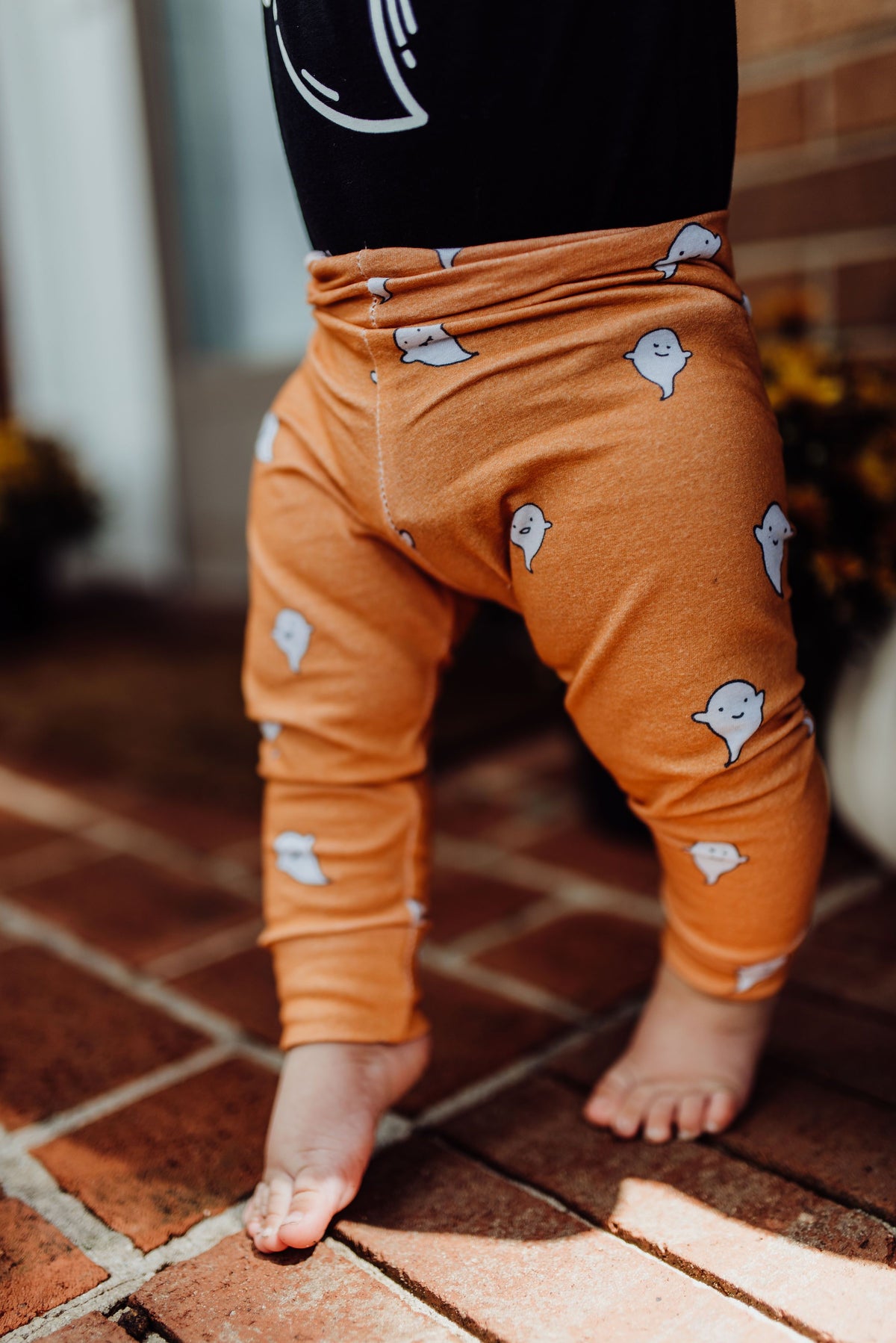 Cuddle Sleep Dream Leggings Ghosts on Orange Leggings