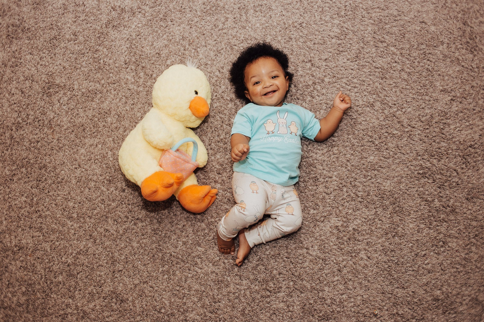 Cuddle Sleep Dream HOPPY Easter Chicks & Bunny | Tshirt