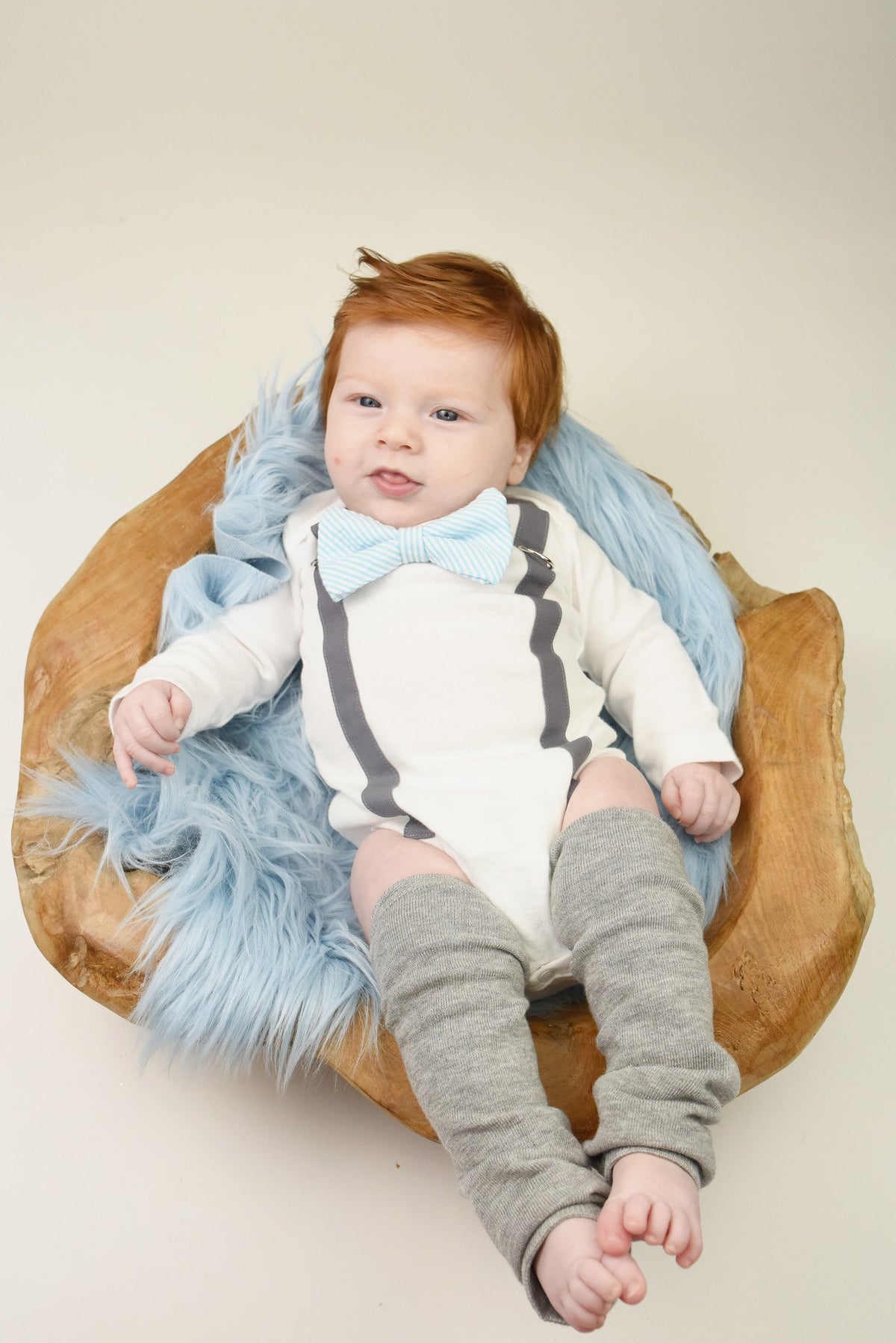 Cuddle Sleep Dream Oh Snap Light Gray Suspenders / Lt Blue Seersucker Bowtie