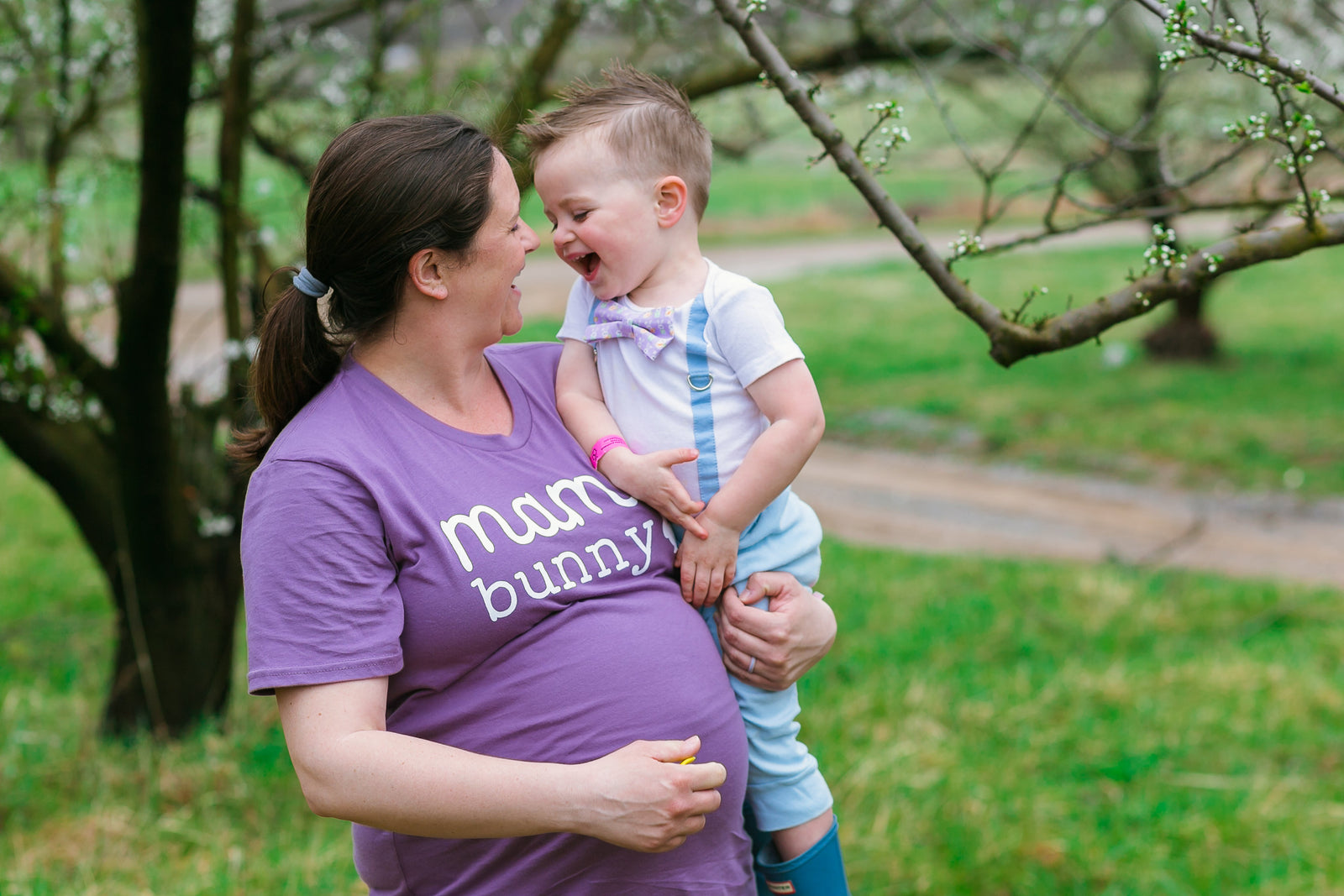Cuddle Sleep Dream Mama Bunny | Heather Purple Unisex Tshirt