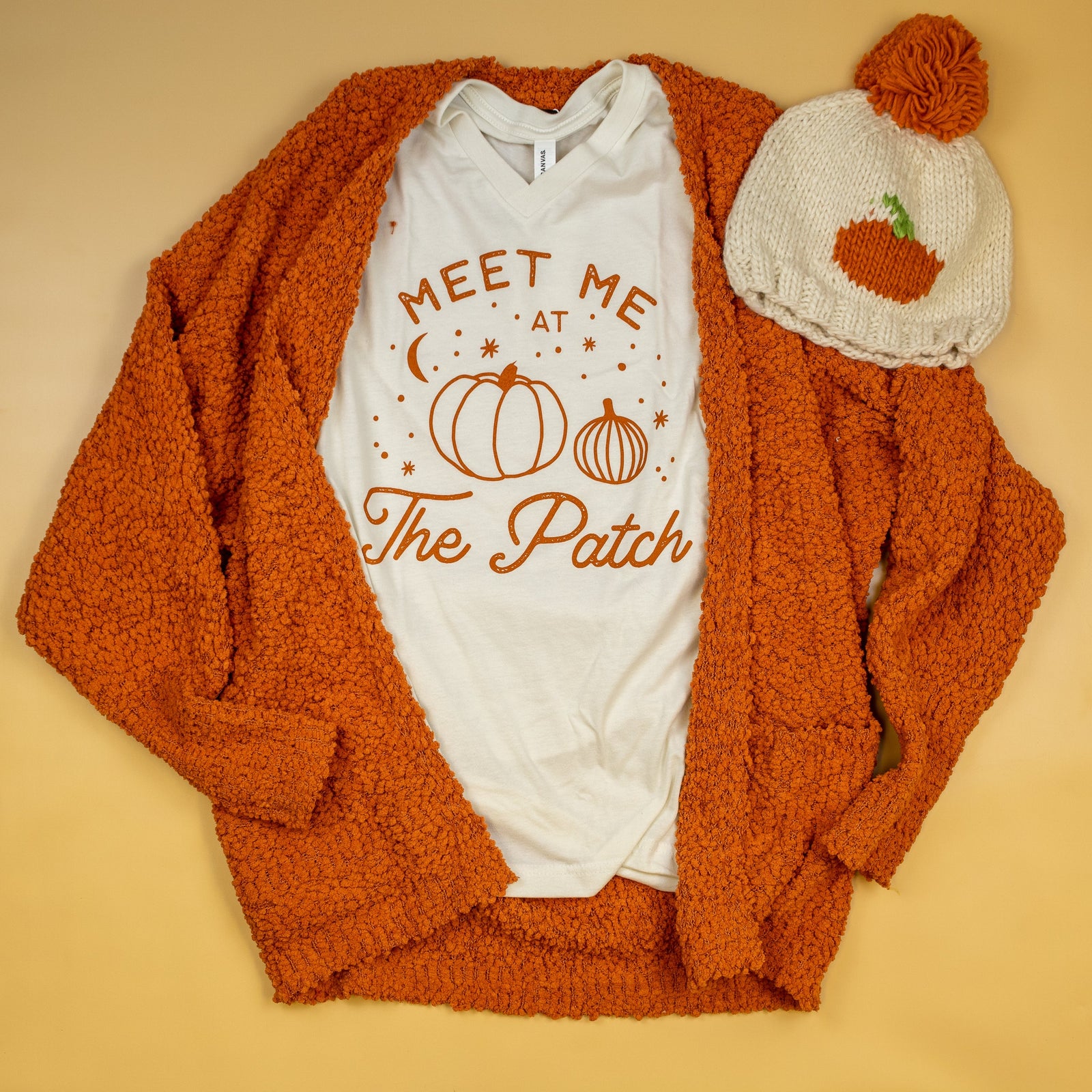 Cuddle Sleep Dream Meet Me at the Patch | Adult Vintage White Unisex Vneck Tshirt