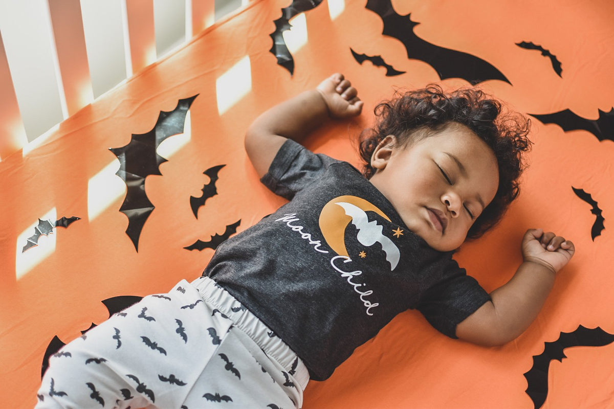 Cuddle Sleep Dream Moon Child | Heathered Black Short Sleeve Onesie
