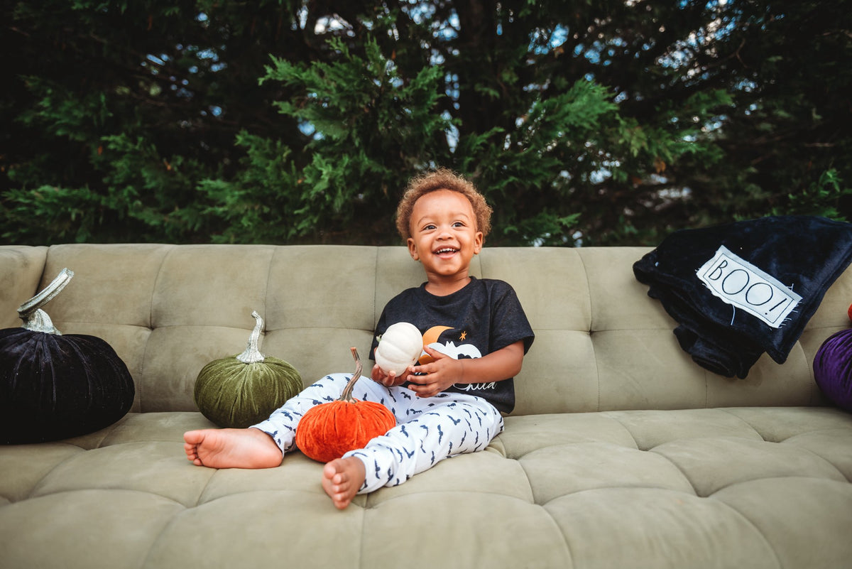 Cuddle Sleep Dream Moon Child | Heathered Black Short Sleeve Tshirt