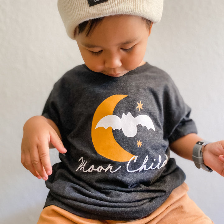 Cuddle Sleep Dream Moon Child | Heathered Black Short Sleeve Tshirt
