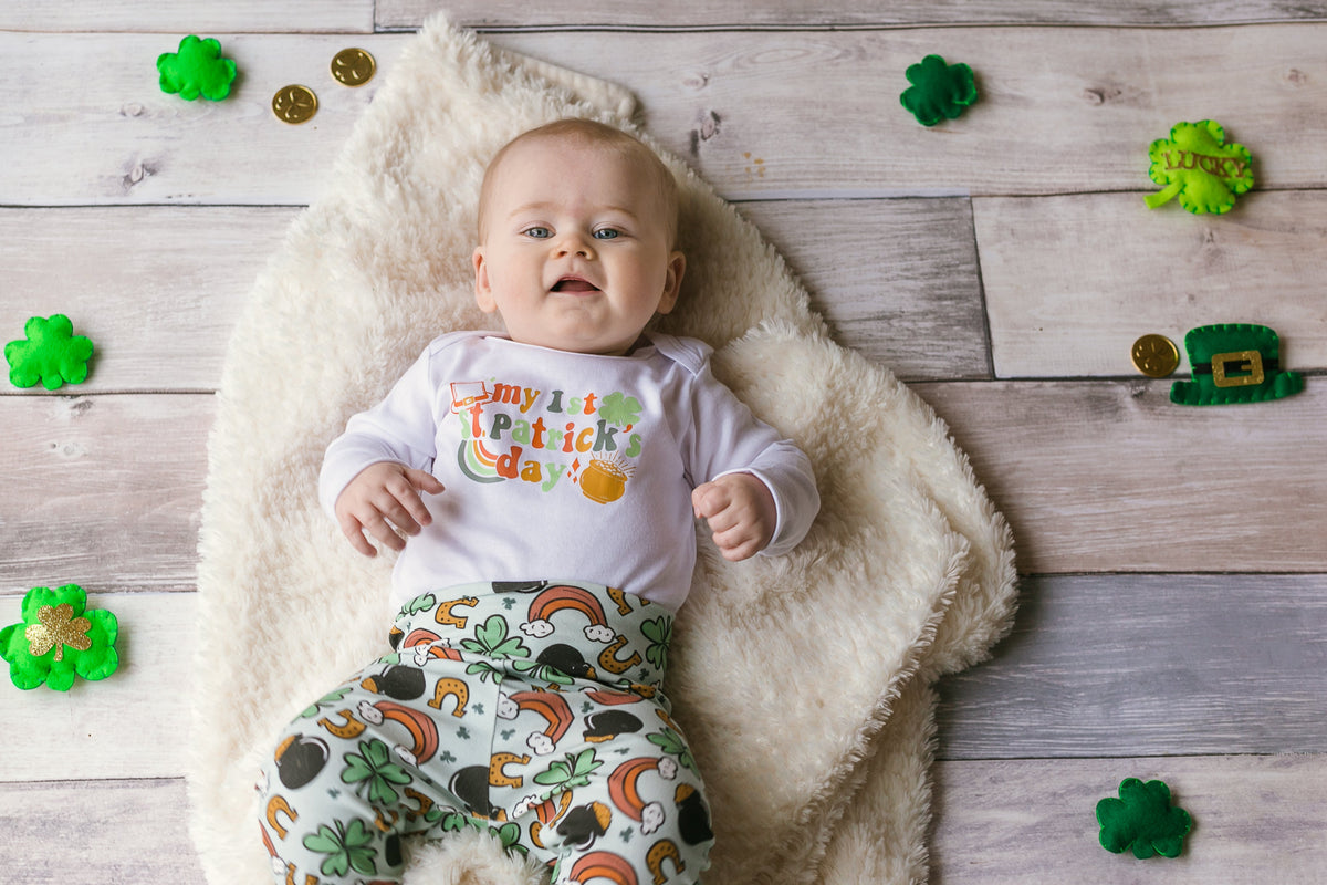 Cuddle Sleep Dream Retro First St. Patrick&#39;s Day | White Bodysuit