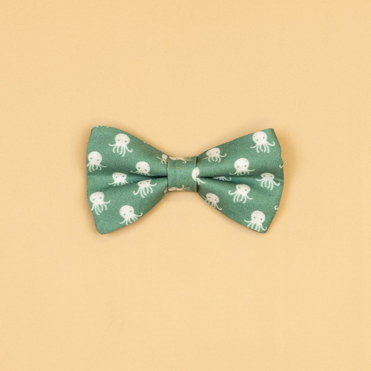 Cuddle Sleep Dream Ties Octopus on Green Summer Snap-On Ties