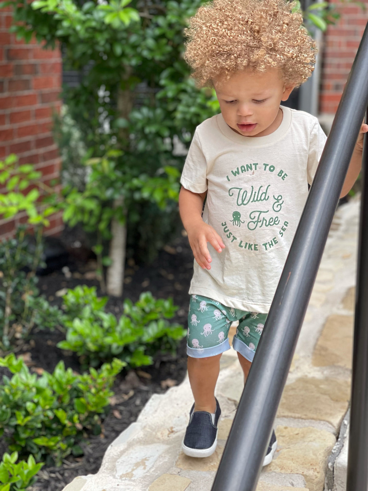 Cuddle Sleep Dream Graphic Tee Wild &amp; Free Octopus | Organic Tshirt